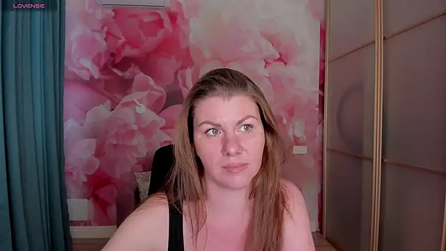 LunaKissesx webcam