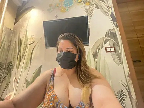 kavyasingh36 live cam on StripChat