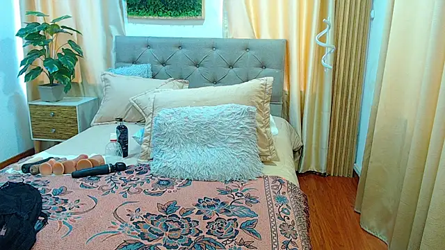 sasi_luna webcam