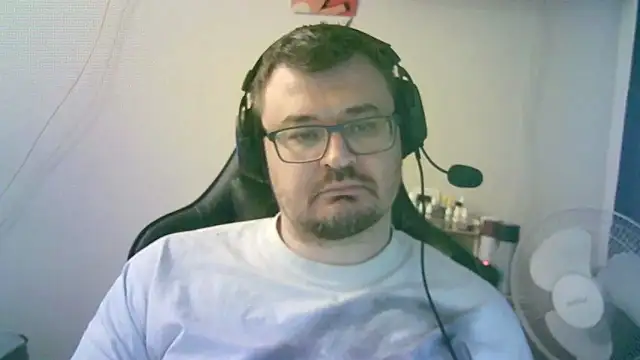 SirAbuser webcam