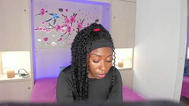 TaylorBloom webcam