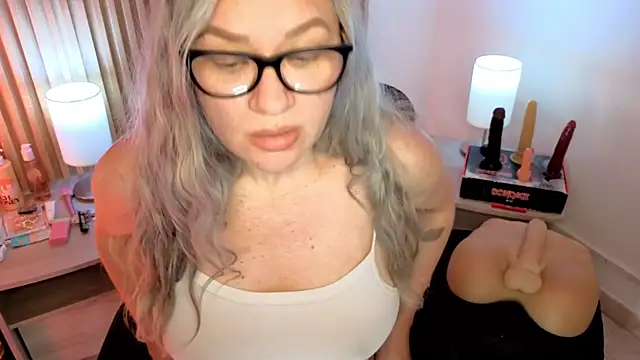 MarianL0ve webcam
