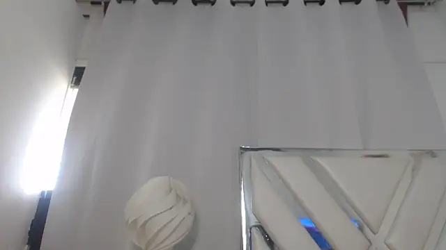 AlannaHarper webcam