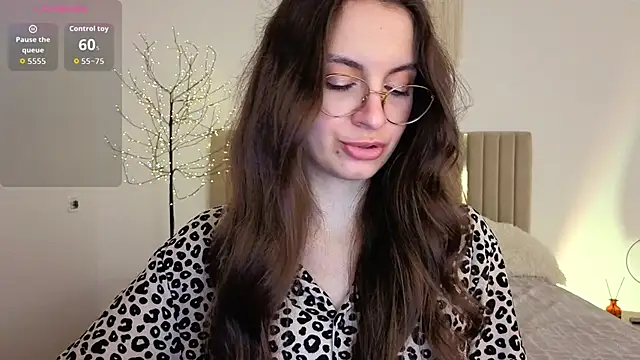 Real_cutie1 webcam