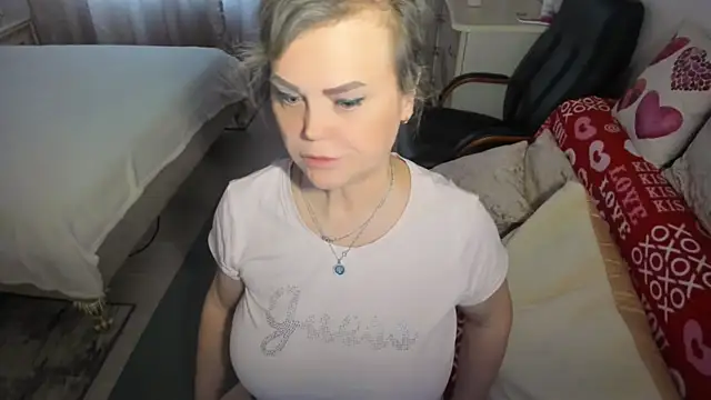 MildMature webcam