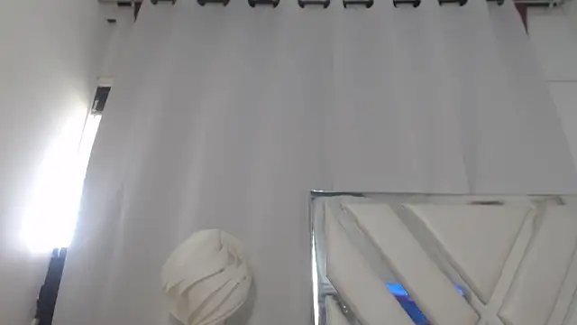 AlannaHarper webcam