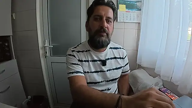 TARKAN1