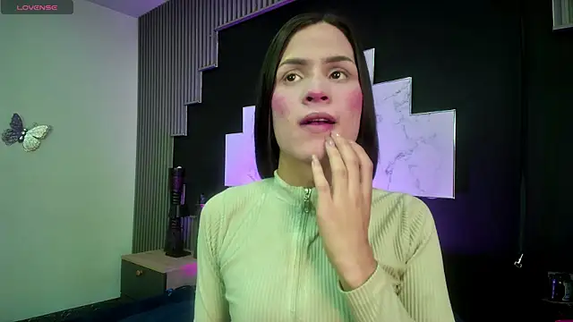 Juliette_Doll_ live sex cam