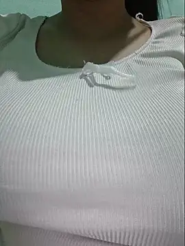 Shine_Mai webcam