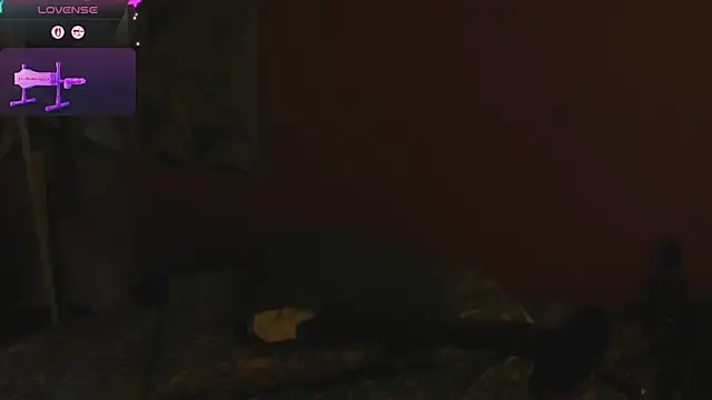 mia_gold_