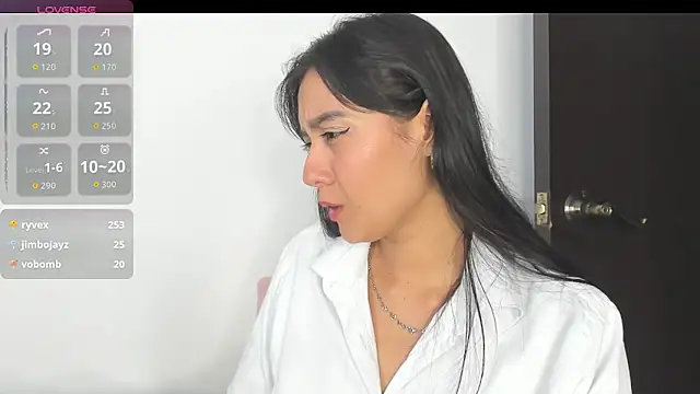 charlottekiss99 webcam