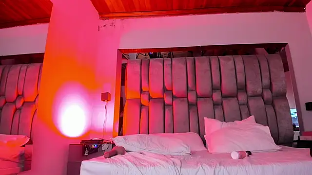 NikkySmiith webcam