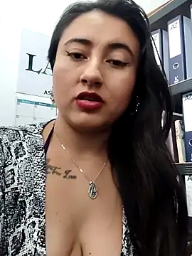 _Sarah-Office1 webcam