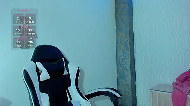 Raven_Rouge_ webcam