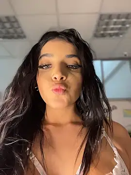ArieliciousXXX webcam