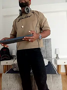 Dante_Knox webcam
