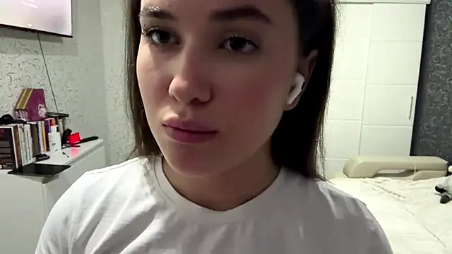 cuteshowy webcam