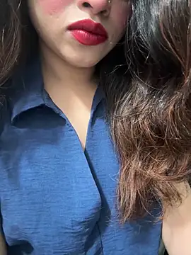 Yours_riya11 webcam