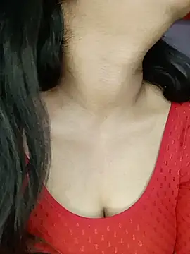 MissRiyaLive webcam