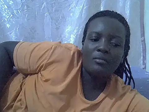 Hot-Zelinda webcam