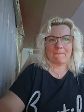 VikaRaine555 webcam