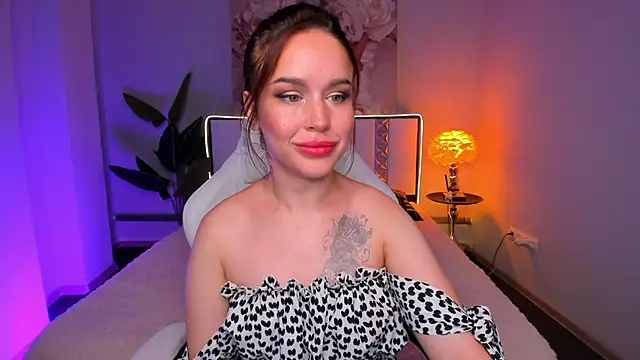 Anna_Meaw webcam