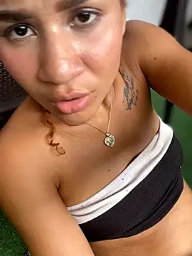 TinaDarkwell webcam