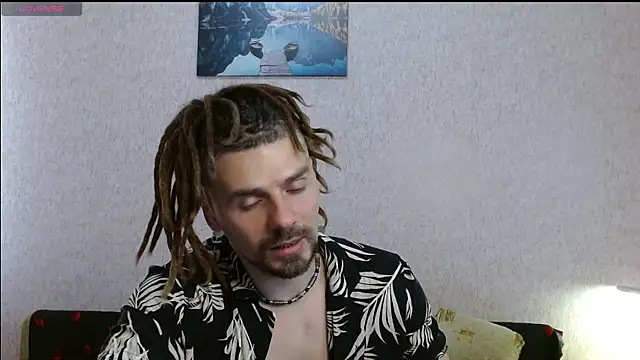 Aestheticguy101 webcam