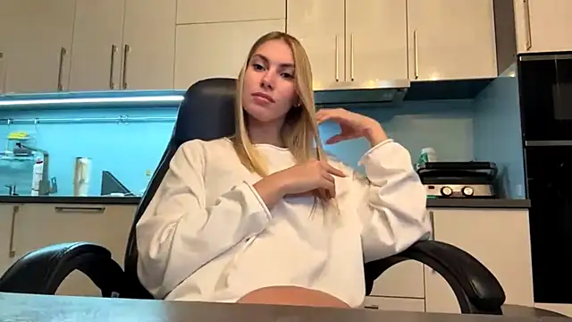 SoftnessMila webcam