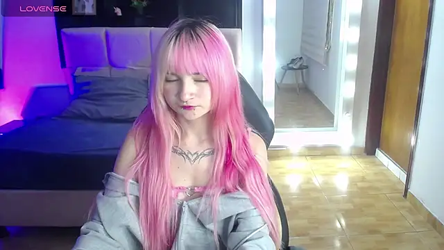 _Charlotte_Collins_ webcam