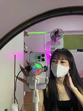 Lov3lily webcam