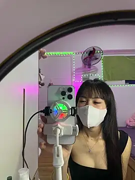 Lov3lily webcam