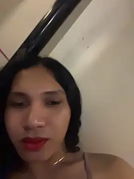 slutty_aki's room
