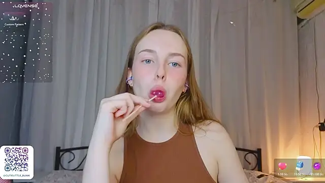 bae_cake_ webcam