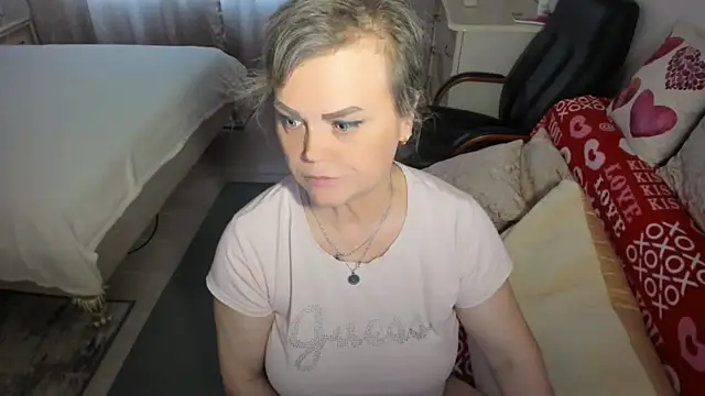 MildMature webcam
