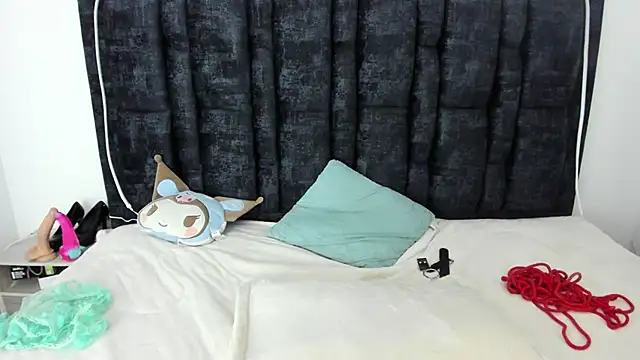 Aurora_Doll_ webcam