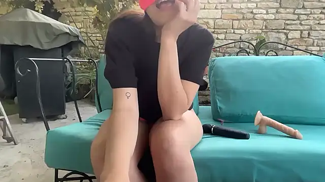 Coquinatx Live Webcam on Stripchat