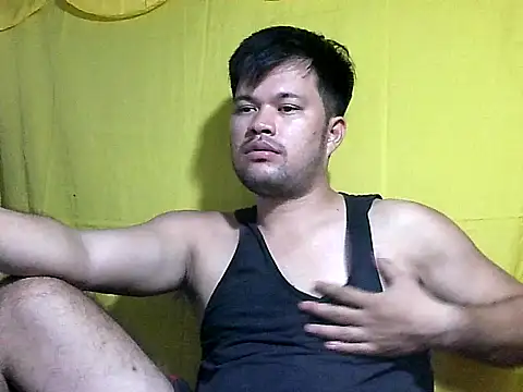 HairyHottestpinoyHandsome webcam