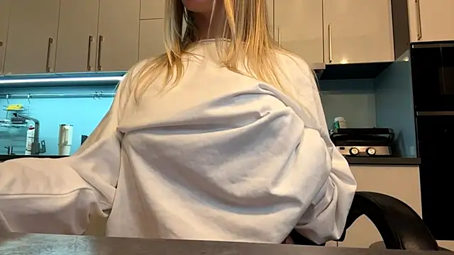 SoftnessMila webcam