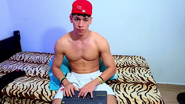 luke_muscle (M twink) - Make me Cum!!!