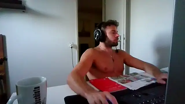 alpha-hunk webcam