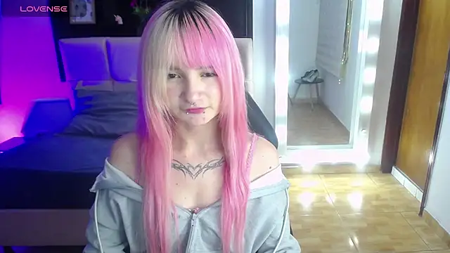 _Charlotte_Collins_ webcam