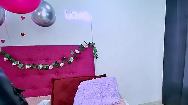 Sharlott_3 webcam