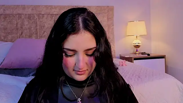 zoe_moon__ webcam