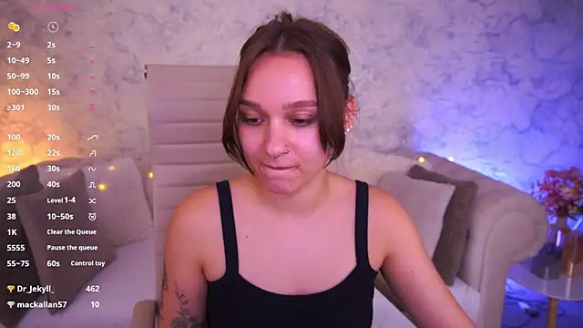 FlirtyMusa webcam