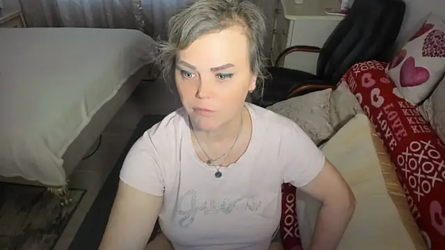 MildMature webcam