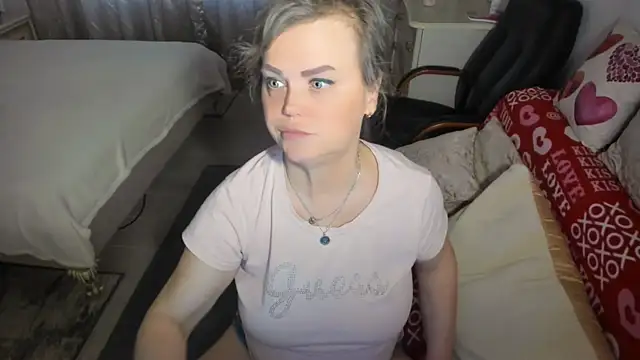 MildMature webcam