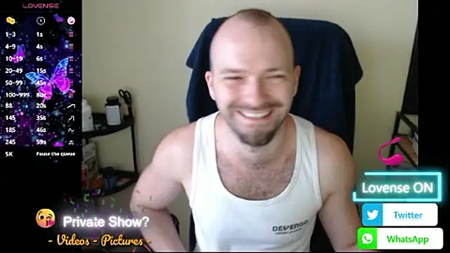 RealManHaveHairy webcam