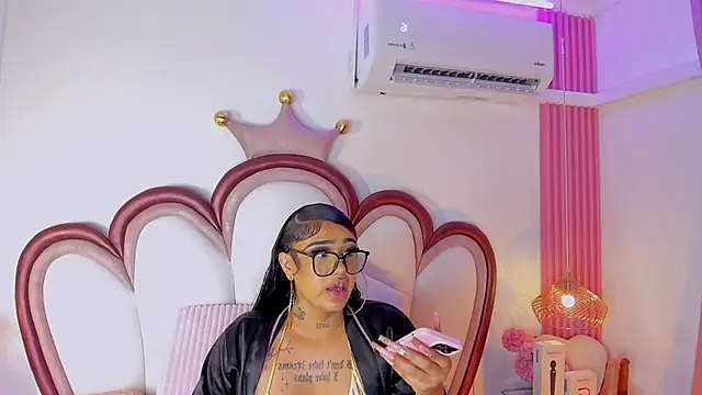 Mia_Jansen webcam