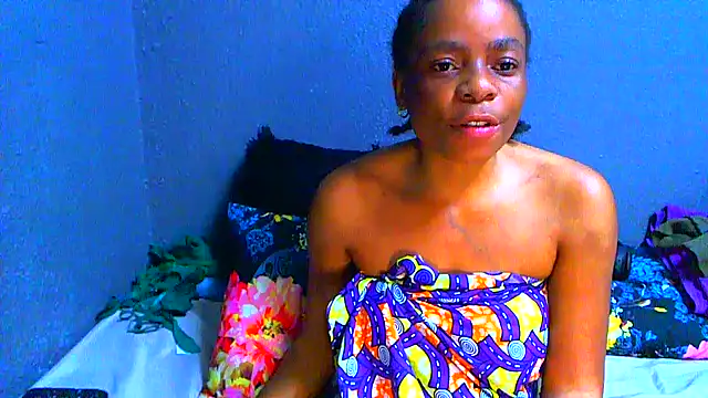 SMALLBOOBSXX webcam